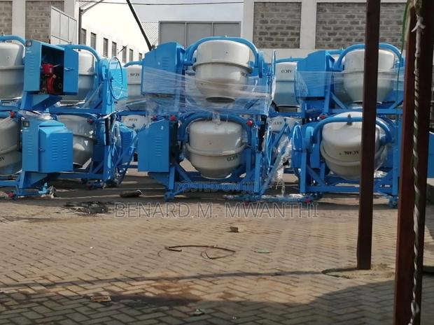 Concrete Mixers - thumbnail 2