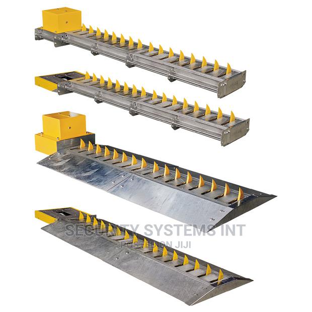 Claws And Spikes(3m) - main view