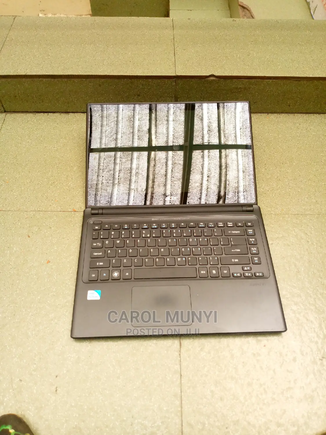 Laptop Acer Aspire v V5 572P 4GB Intel Celeron HDD 500GB