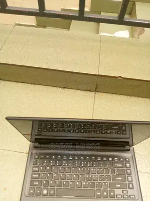 Laptop Acer Aspire v V5 572P 4GB Intel Celeron HDD 500GB