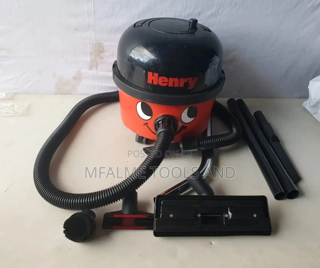 Hoover/Vacuum Cleaner -henry Numatic 9ltrs 620w 240v- Ex-uk