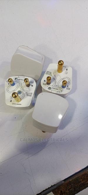 15amps Top Plugs - thumbnail 2