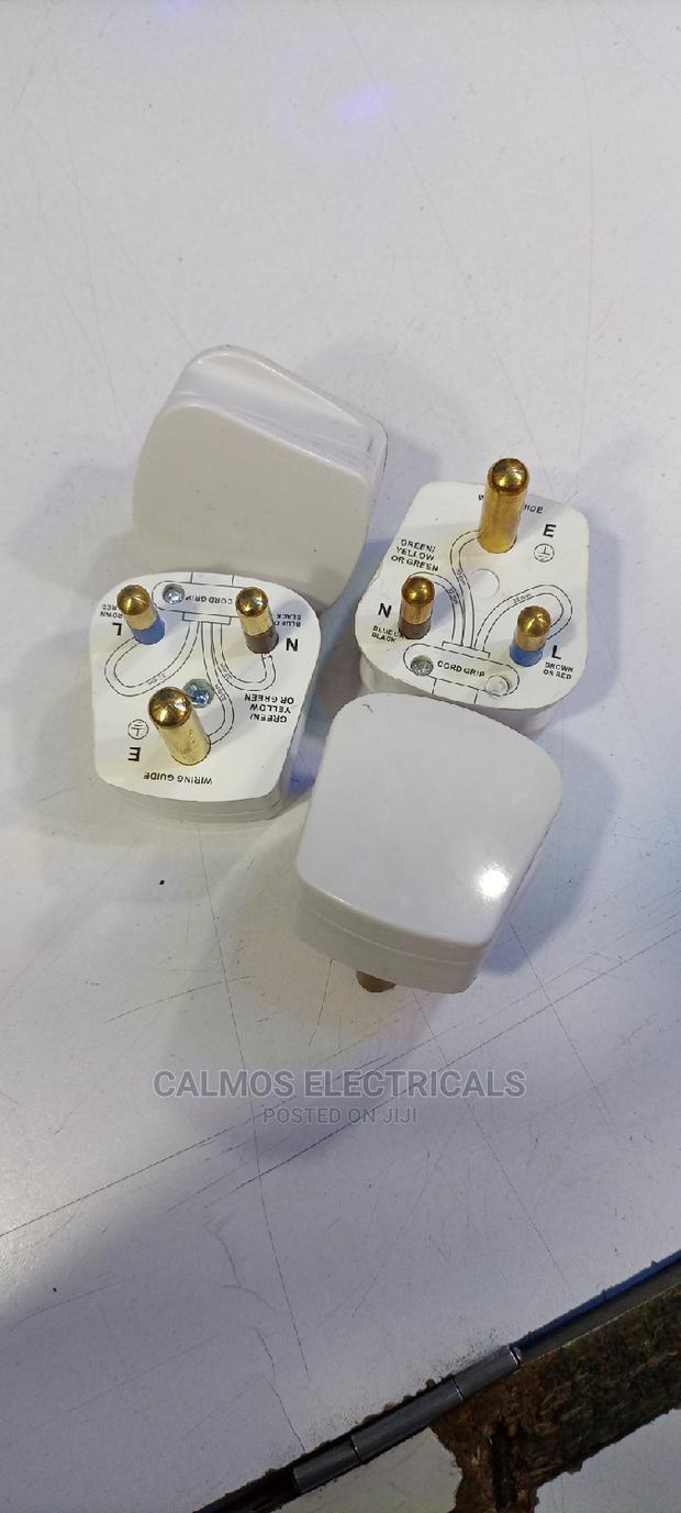 15amps Top Plugs - thumbnail 3