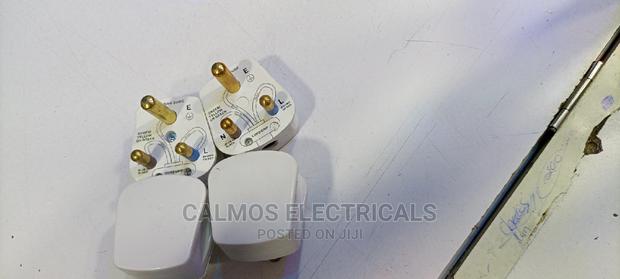 15amps Top Plugs - thumbnail 4