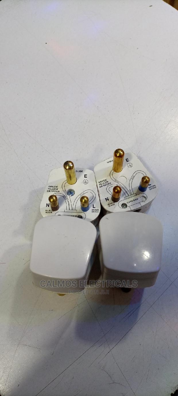 15amps Top Plugs - thumbnail 6