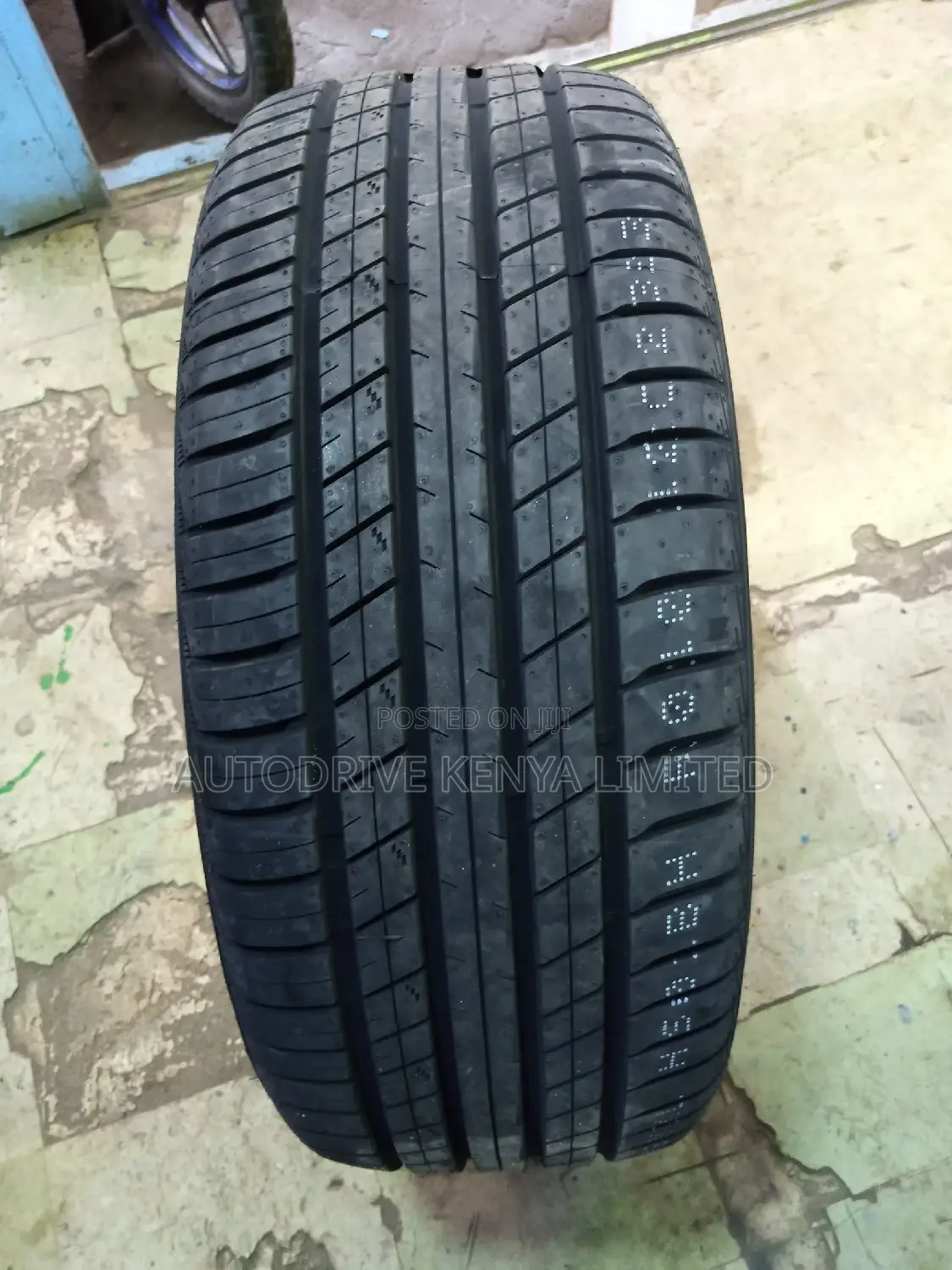 255/55r19 Blackhawk Tyre