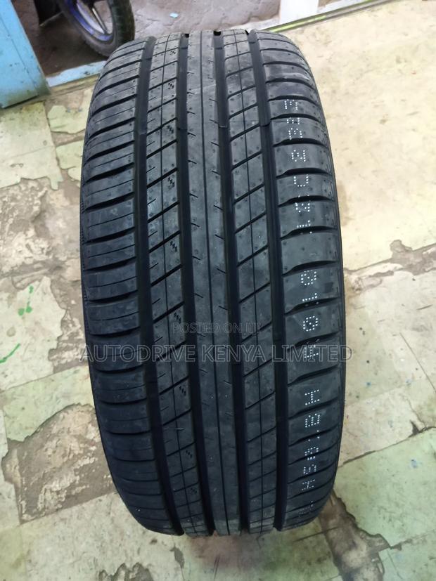 255/55r19 Blackhawk Tyre - thumbnail 2