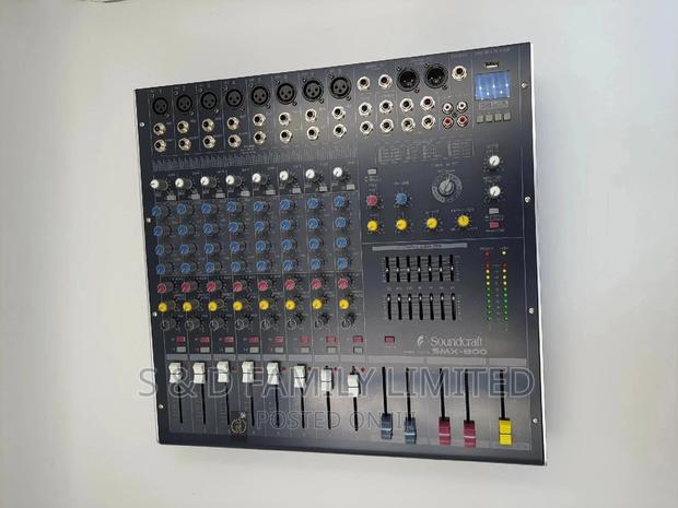 Soundcraft Plain 8 Channels Mixer