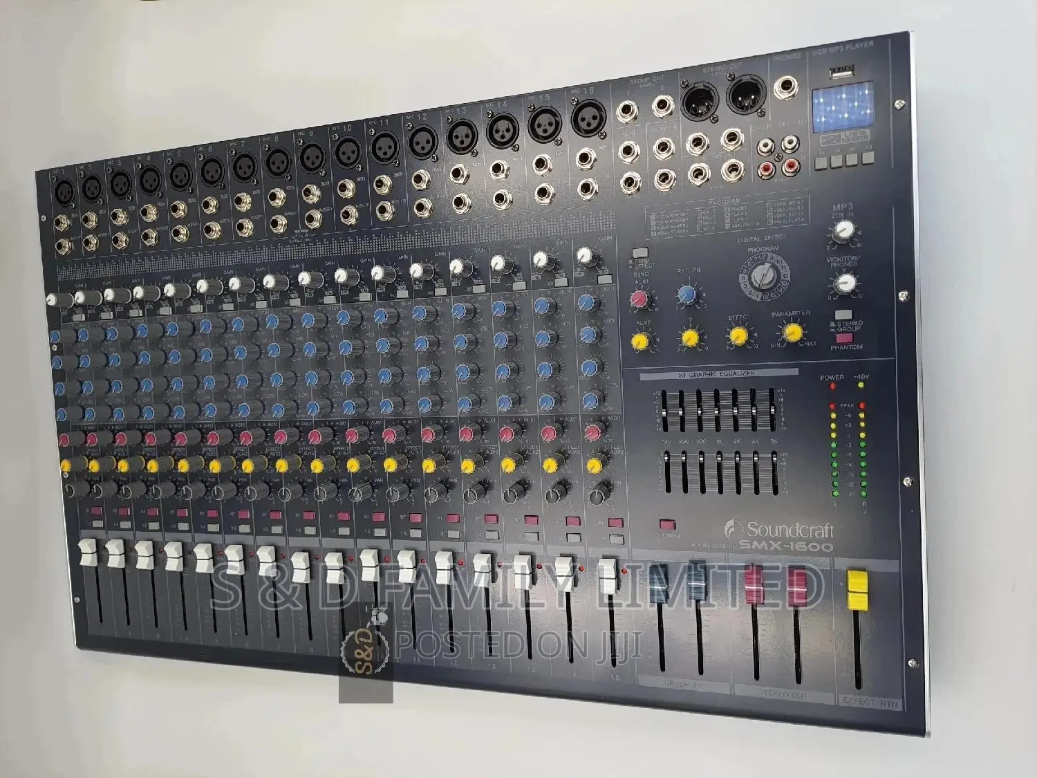 Soundcraft 16 Channels Plain Mixer