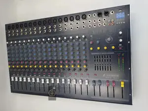 Soundcraft 16 Channels Plain Mixer