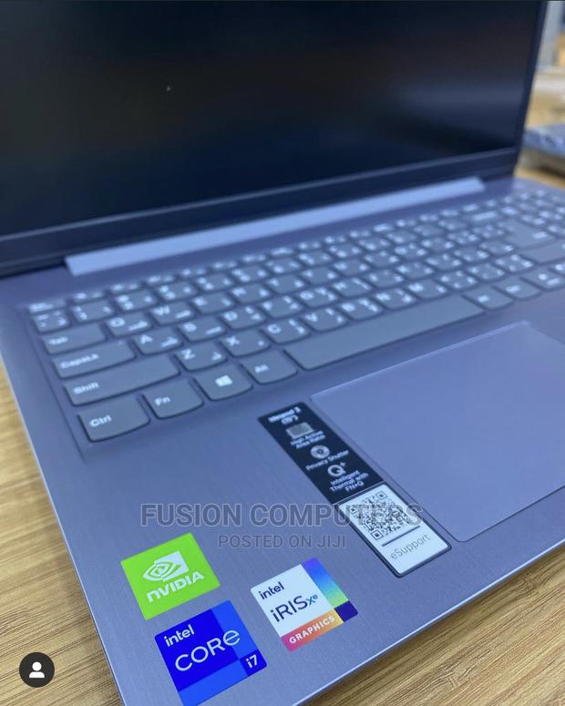 New Laptop Lenovo Ideapad 3 4GB Intel Core I7 1T
