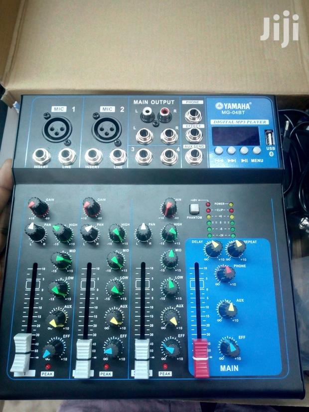 Yamaha 4 Channel Plain Mixers