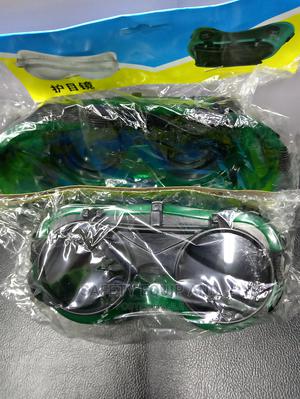 Best Quality Welding Goggles - thumbnail 2