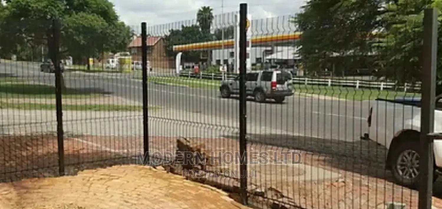 Un-Climbable High Security Perimeter Fence