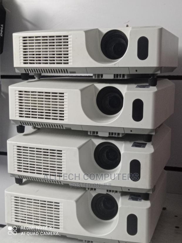 Hitachi Projectors - thumbnail 5