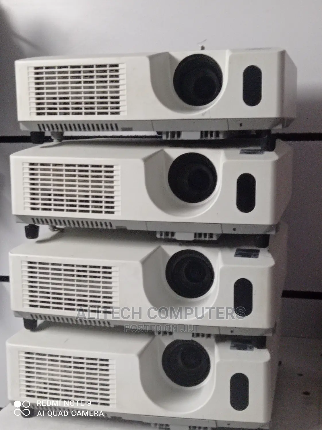Hitachi Projectors