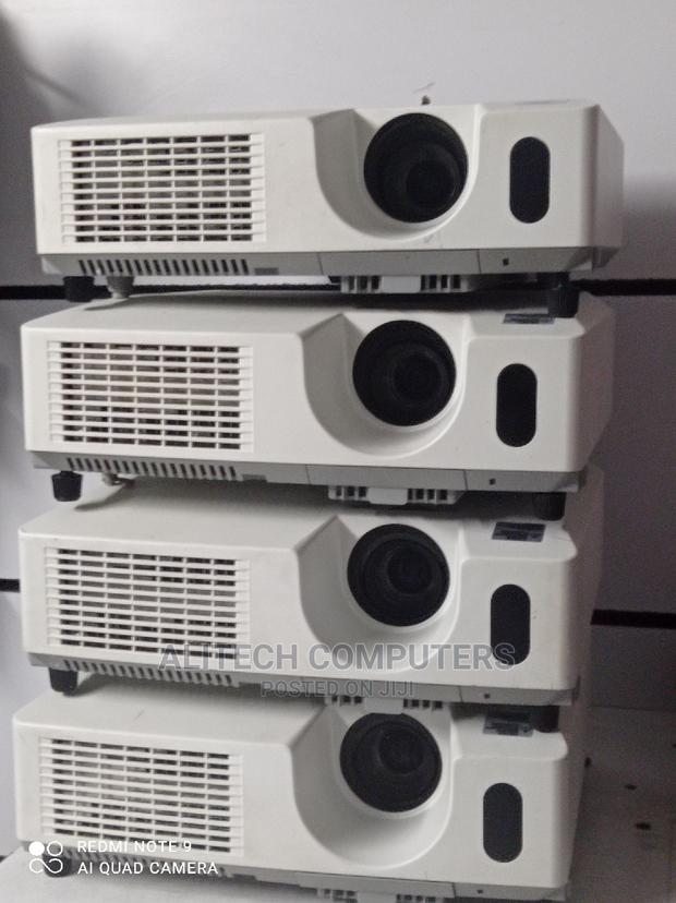 Hitachi Projectors - thumbnail 9