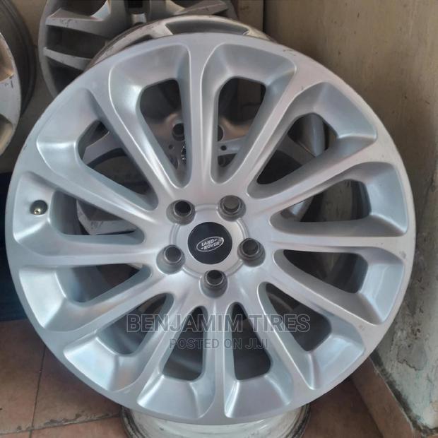 Original Rims Sizes 20 Inch Set for Ranger Rover.