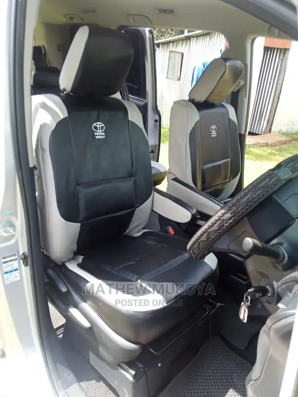 Voxy Car Seat Covers