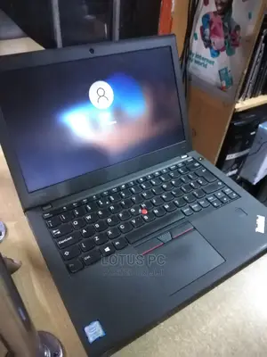 Laptop Lenovo ThinkPad X270 8GB Intel Core I7 HDD 500GB