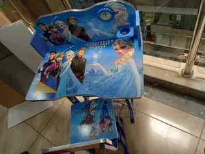 Kid's Study Table and Chair (Sophia)