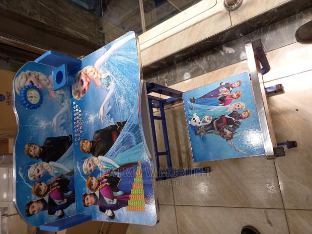 Kid's Study Table and Chair (Sophia) - thumbnail 4