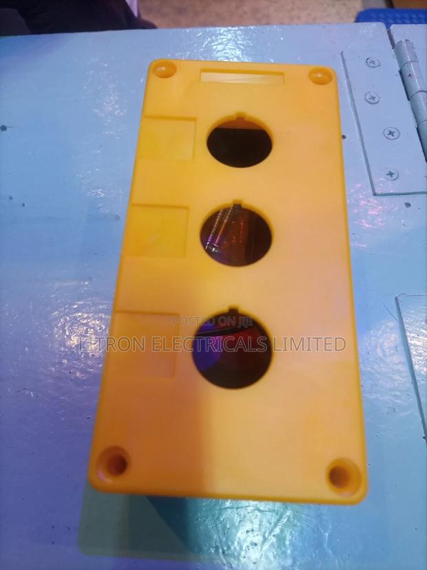 Enclosure Box 3pole - main view