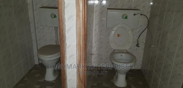 7000 Sq Feet Godown to Let - thumbnail 3