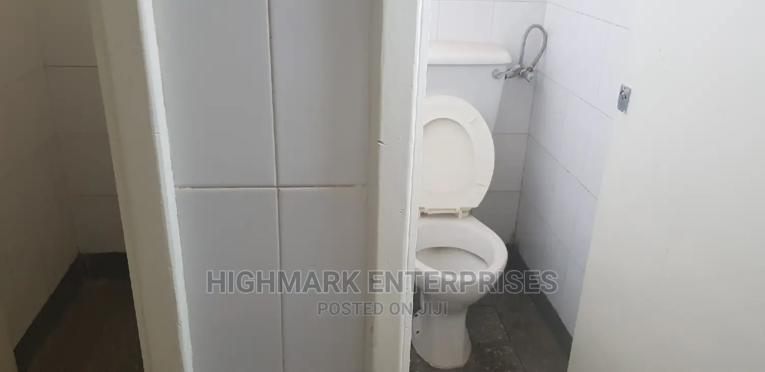 Warehouse/Godowns to Let
