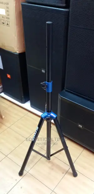 Speakers Stand