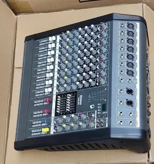 Max 8channel Powered Mixer 2000watts