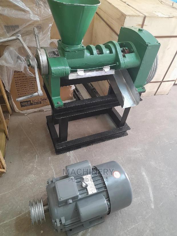 Screw Oil Press With 10hp Motor - main view