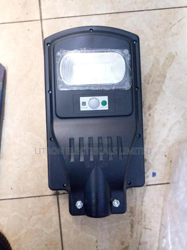 30W Solar Streetlights - main view