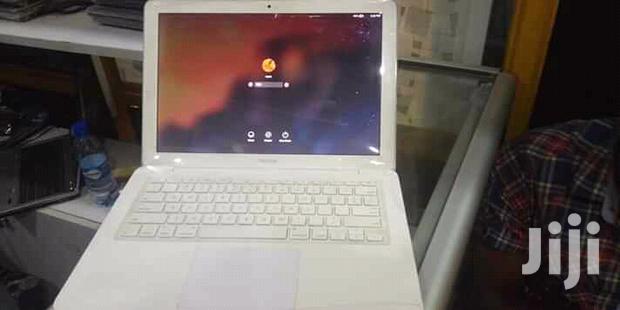 Apple Macbook 14" 320GB HDD 4GB RAM - thumbnail 2