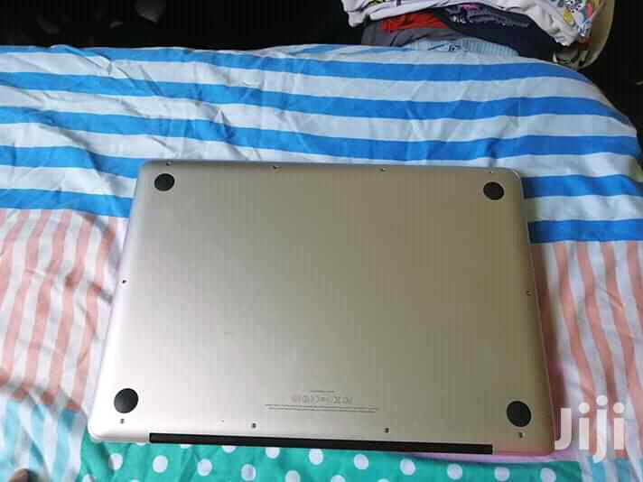 Apple Macbook 14" 320GB HDD 4GB RAM
