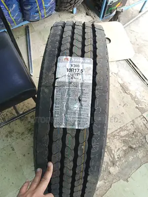 Duraturn 10R17.5