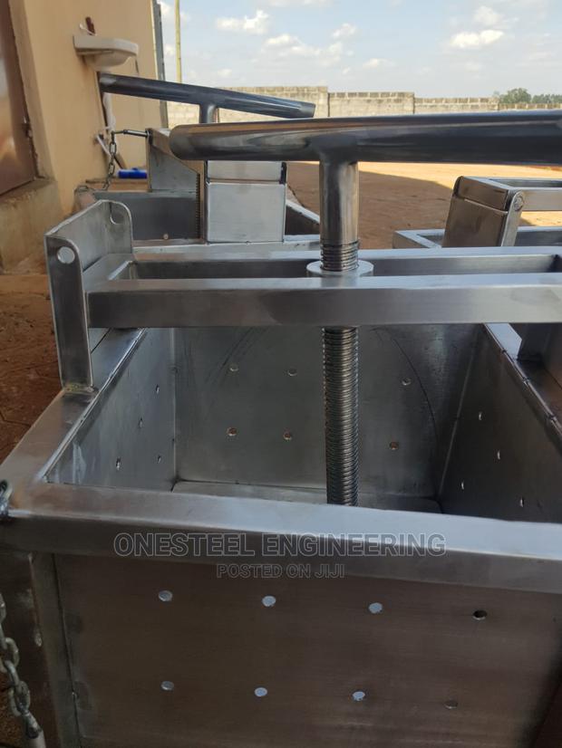 Cheese Press,Cheese Molds - main view