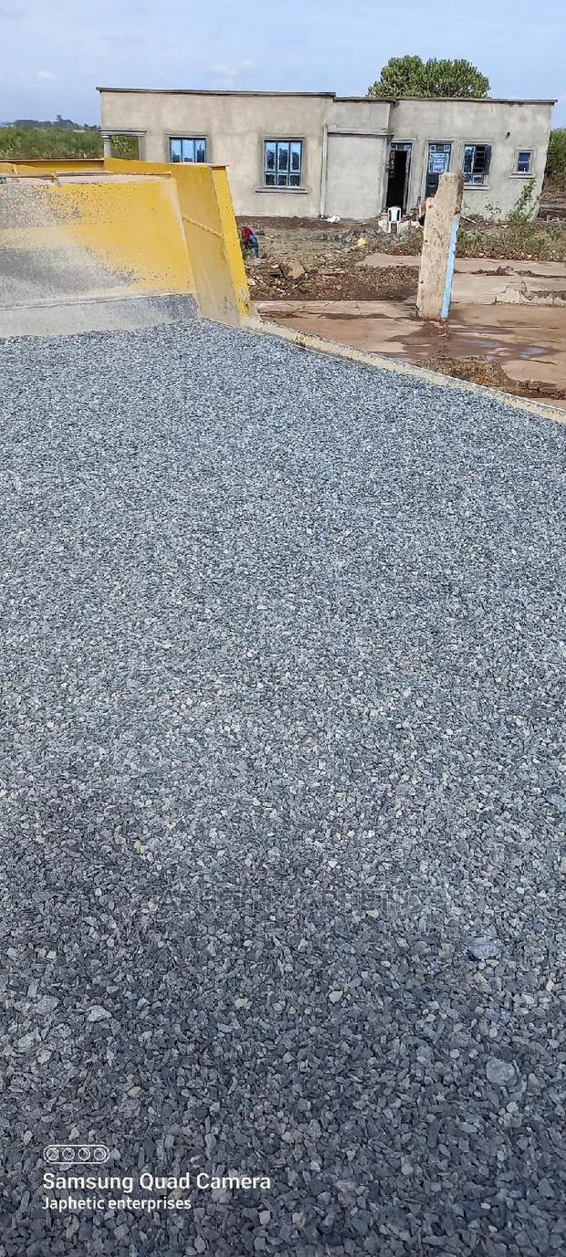 6/10 Chippings,Mchele - main view