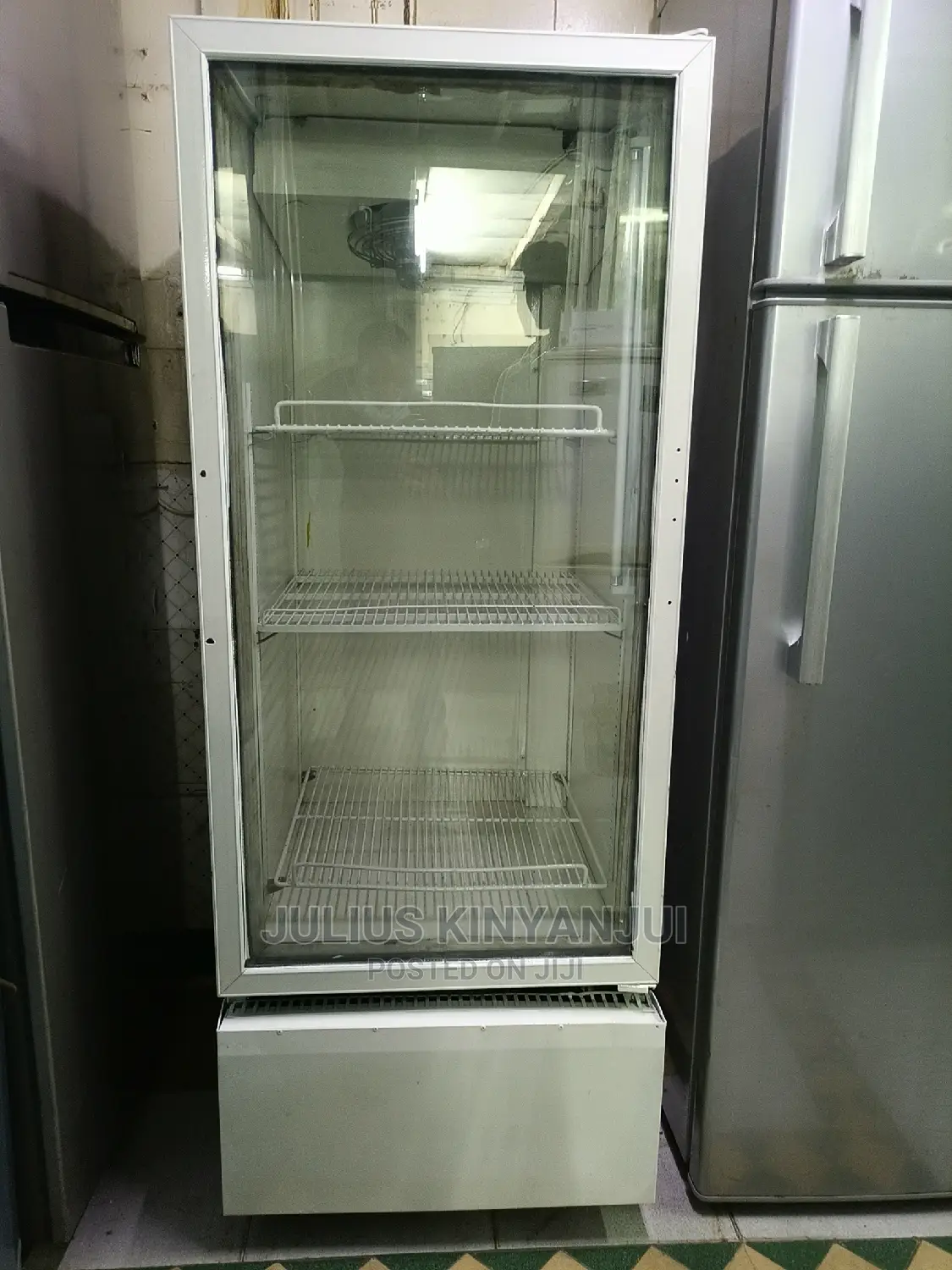 Bottle Cooling Display