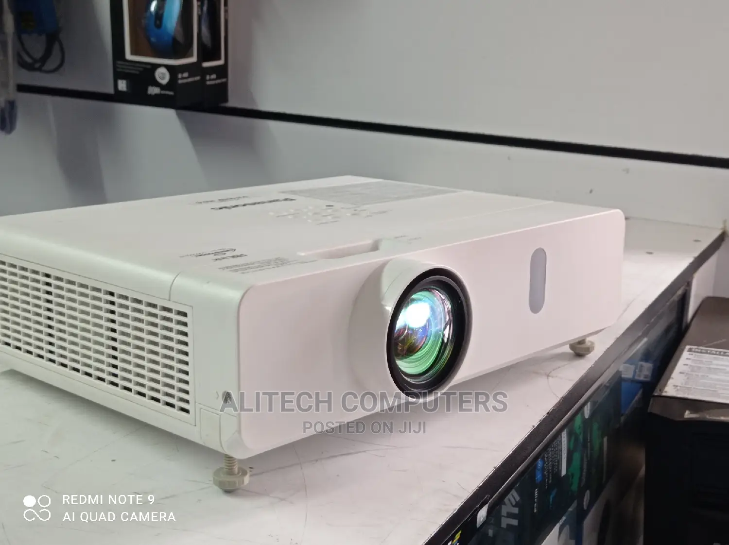 Panasonic Pt-Vx 420 Projectors