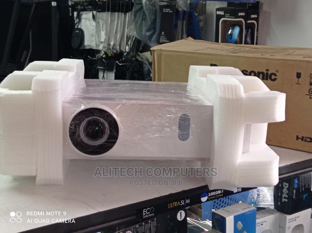 Panasonic Pt-Vx 420 Projectors - thumbnail 3