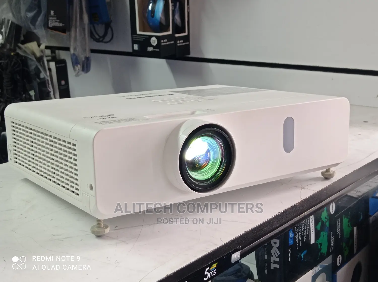 Panasonic Pt-Vx 420 Projectors