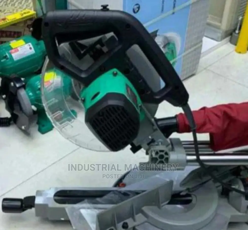 1800w Mitre Saw Dca