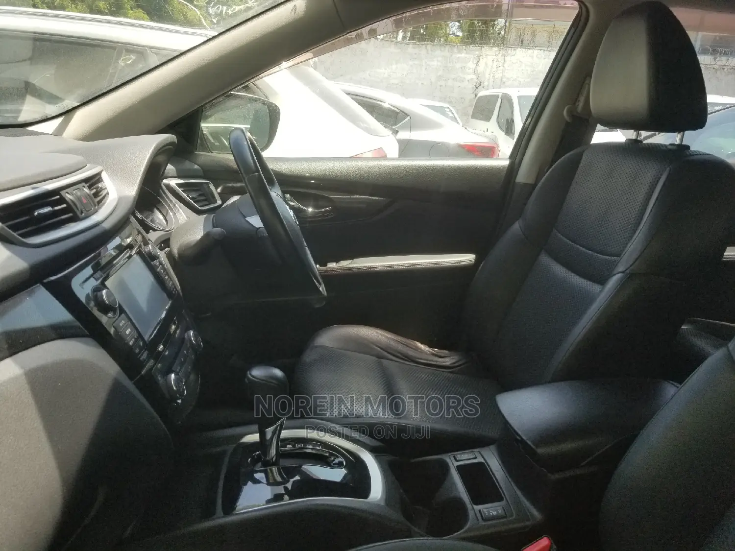 Nissan X-Trail 2014 SV Premium Gray