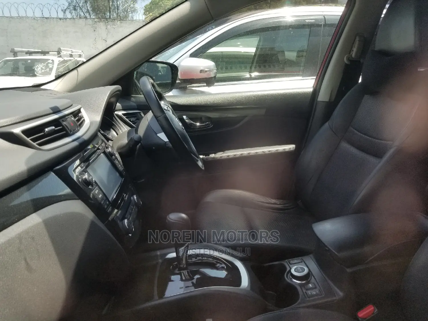 Nissan X-Trail 2014 SV Premium Red