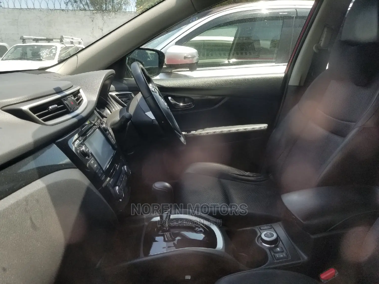 Nissan X-Trail 2014 SV Premium Red