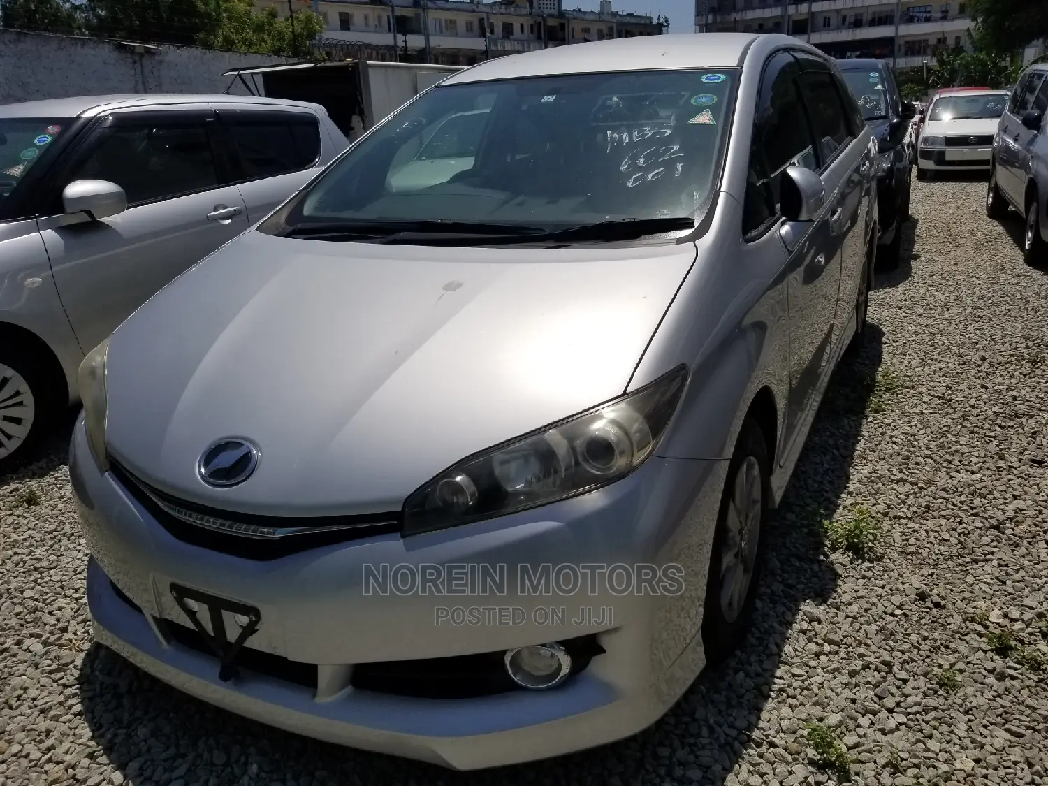 Toyota Wish 2014 Silver