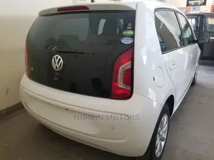 Volkswagen Up 2014 Silver