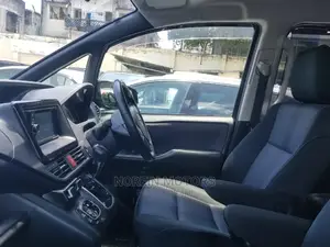 Toyota Voxy 2014 SV Premium Matt Black