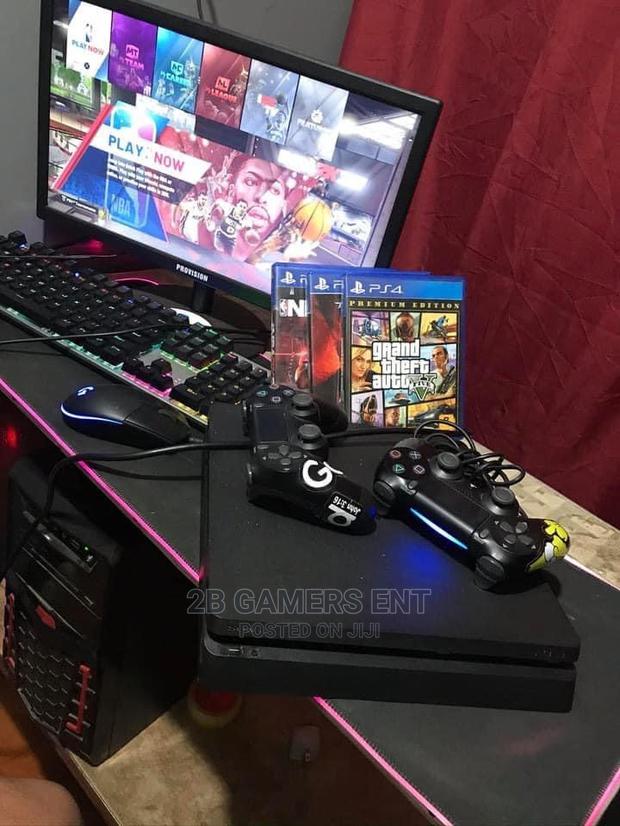 Slim Ps4, Used, Homely Used - main view